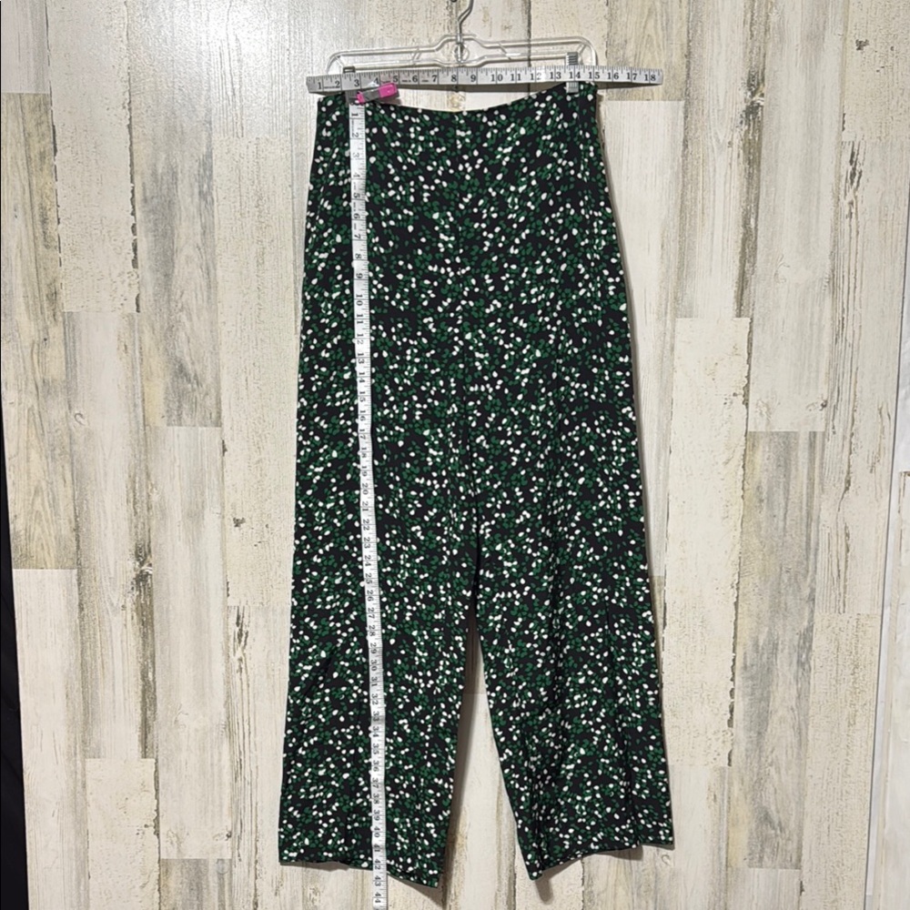 Diane Von Furstenberg Floral Green Black White Wide Leg High Rise SILK Pants - Picture 7 of 13